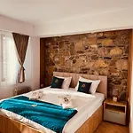 Old Stone 4* 스코페