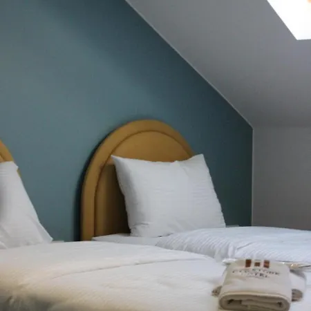 Old Stone Hotel 4*