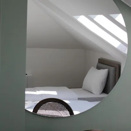 Old Stone Hotel 4*
