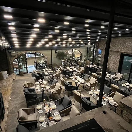 Hotel Old Stone
