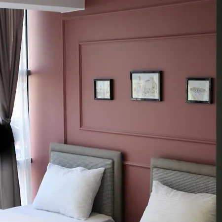 Hotel Old Stone 4*
