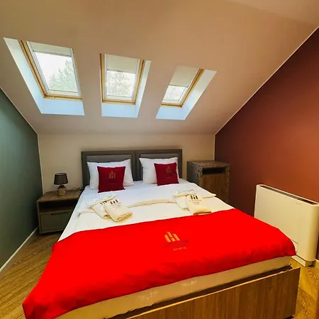 Old Stone Hotel 4*